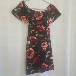 Charlotte Russe cold shoulder dress, M